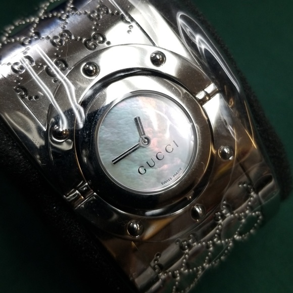 NWOT authentic Gucci watch